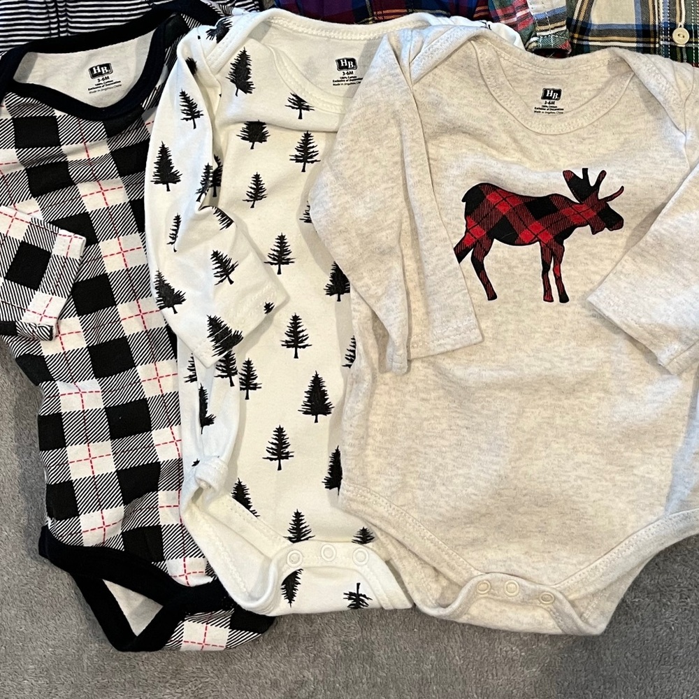 EUC 3-6M HB Long Sleeve Onesies in Woodland Prints
